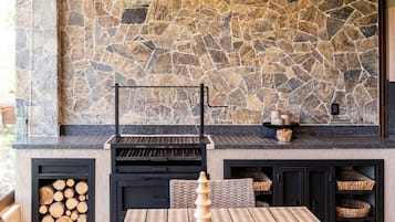 Luxury-Apartment, 4 Schlafzimmer, Bergblick | Terrasse/Patio