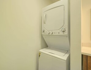 Interior - Honeymoon Hollow cabin at Trickle Creek (Logan)