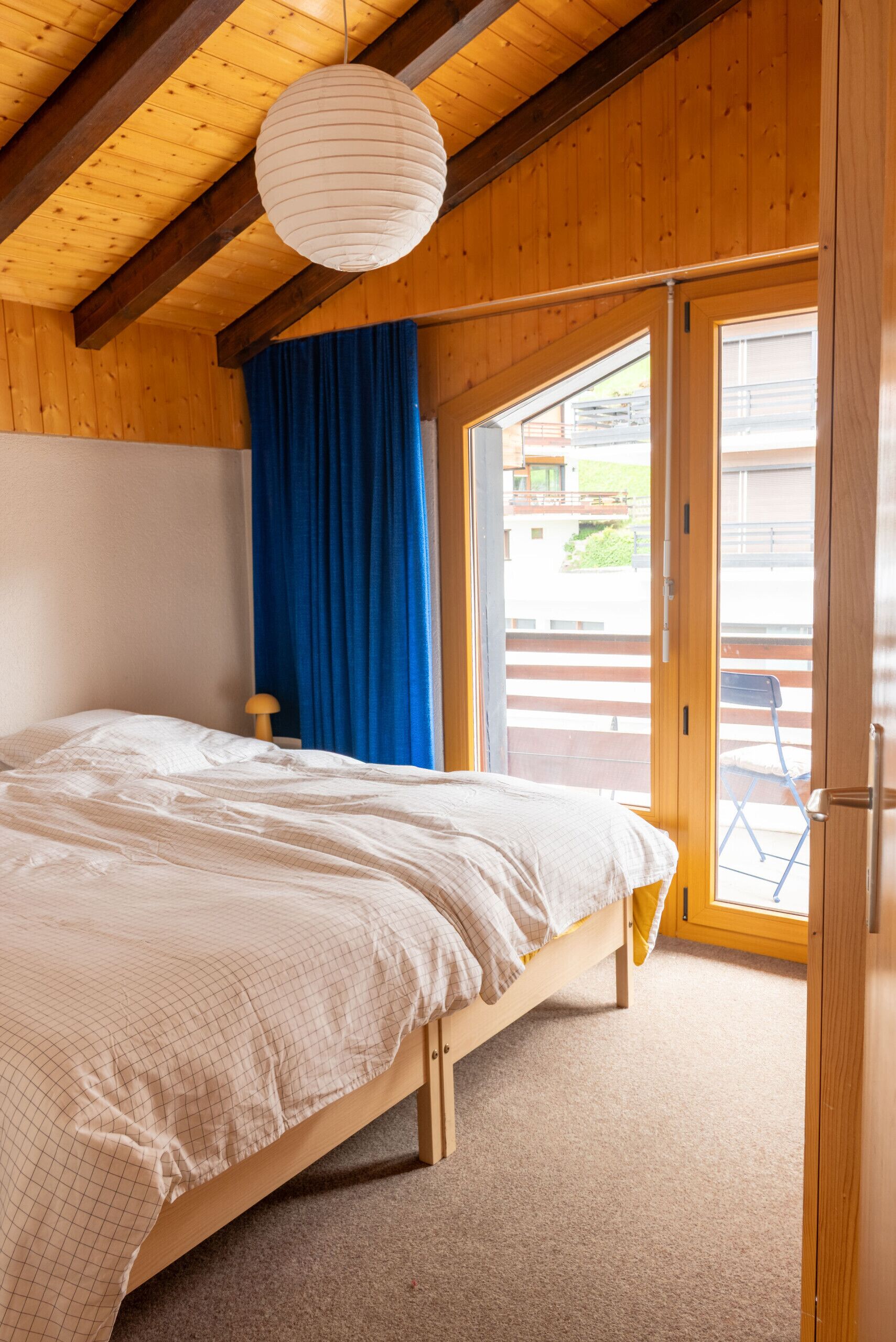 1 habitación, tabla de planchar con plancha y wifi gratis 