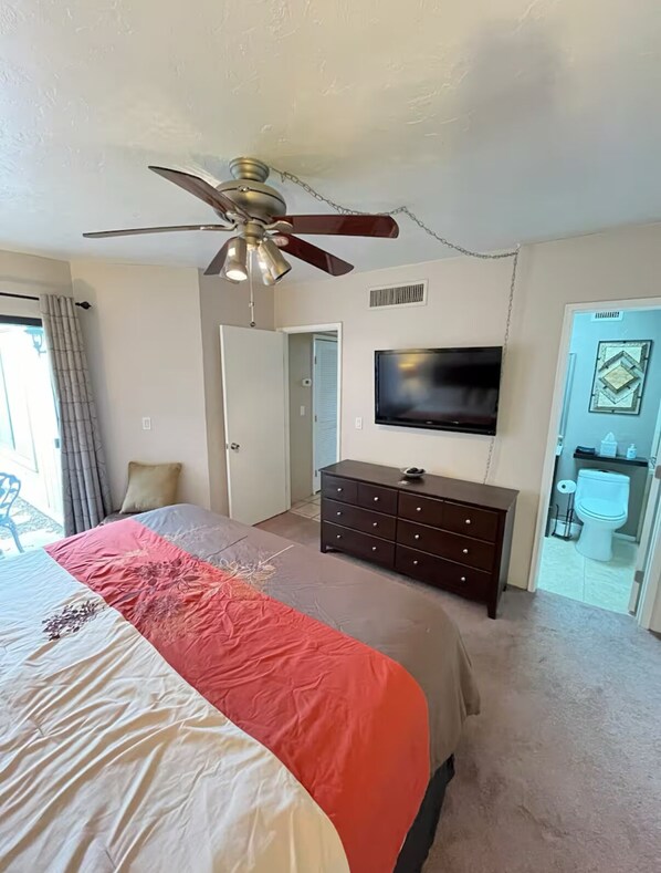 3 bedrooms, iron/ironing board, WiFi, bed sheets