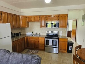 Studio | Private kitchen - Aurela Residences (St. John's)