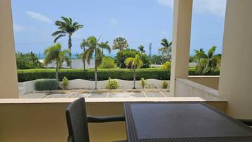 Studio | Terrace/patio