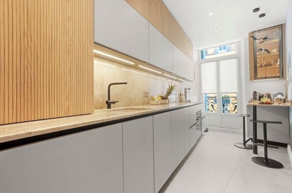 Microwave, oven, stovetop, dishwasher