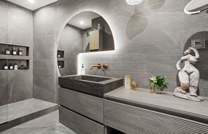 Douche, sèche-cheveux, serviettes fournies, savon