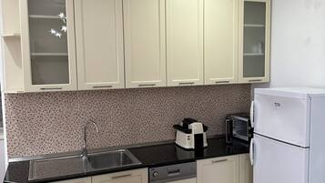 Micro-ondas, lava-louças