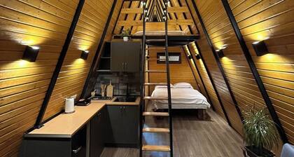 Charming 2-bedroom cottage in awesome Batumi with WiFi, AC