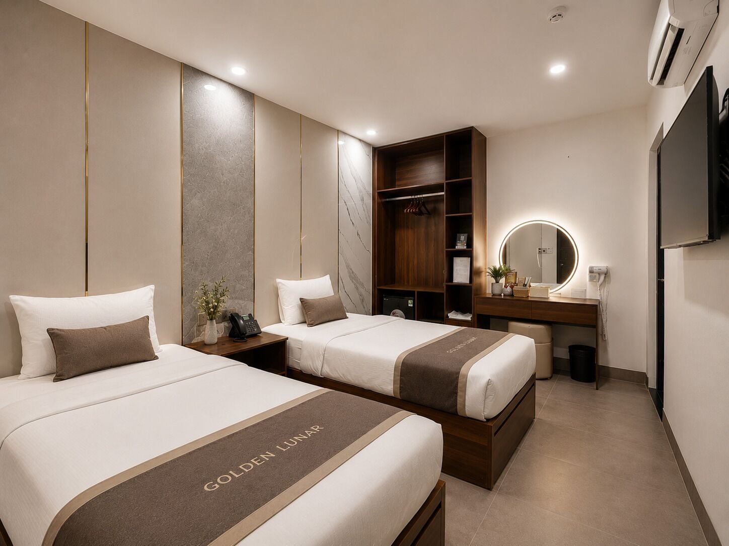 Deluxe Twin Room | Minibar, desk, laptop workspace, WiFi (free)