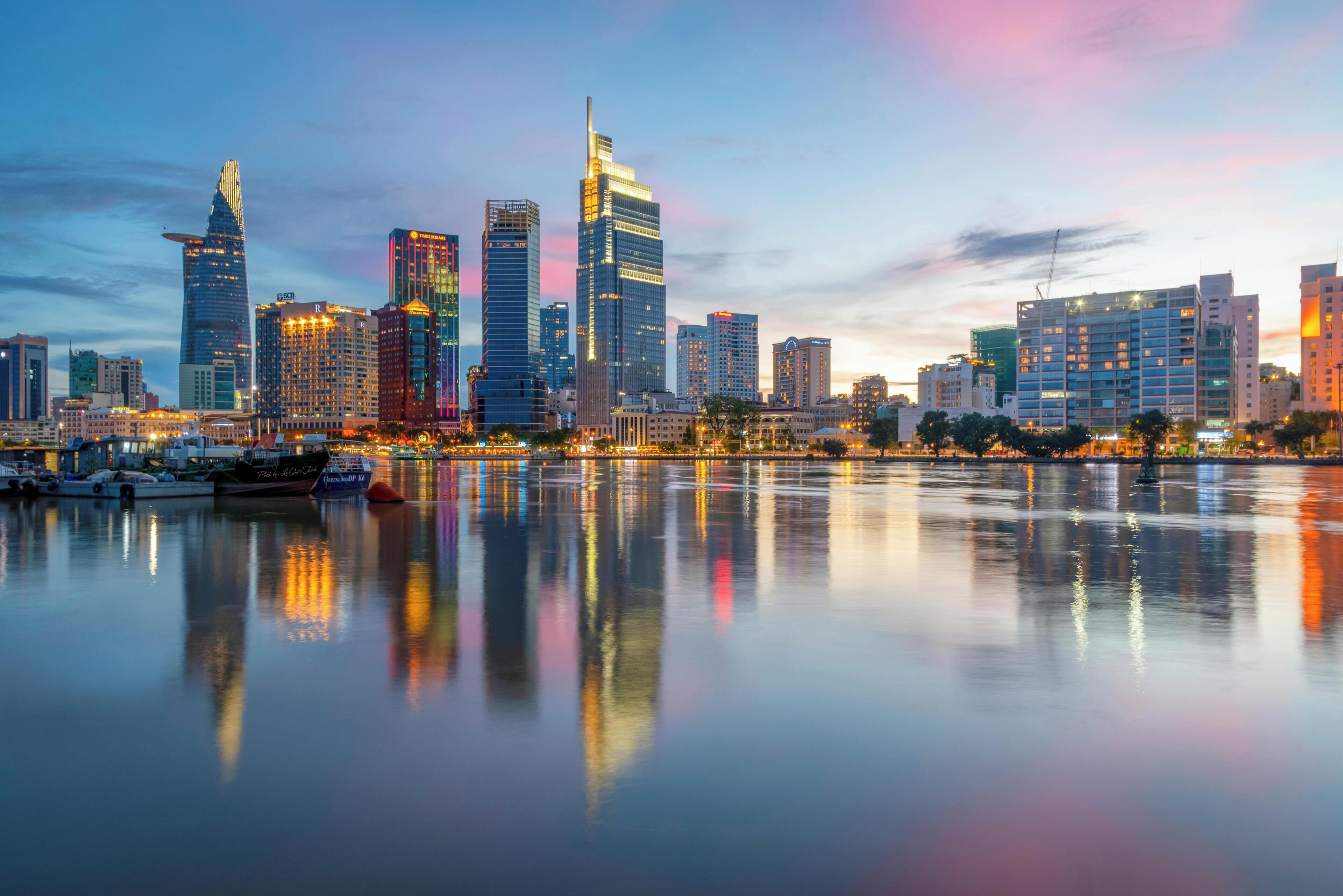 Foto - Golden Lunar Hotel - Moonlight Stay in Bui Vien Walking Street