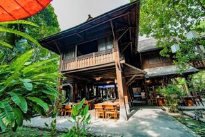Unclassified image, 2 of 196, button - Jinghong Manying Dai Tai Courtyard Villa (Jinghong)