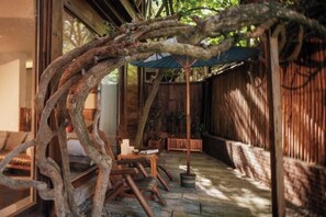 Terrace/patio - Jinghong Manying Dai Tai Courtyard Villa (Jinghong)