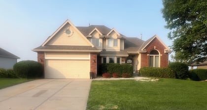 4- Bedroom House on Tiburon Golf Course! Book now