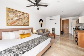 1 habitación, escritorio, wifi gratis y ropa de cama 