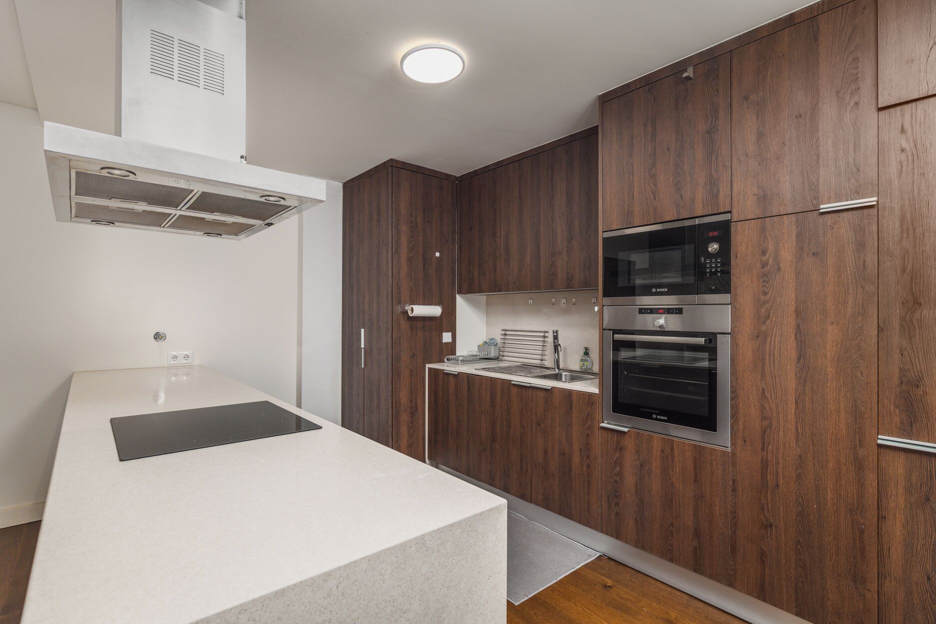 舒適套房 | 私人廚房 | 大型雪櫃/冰箱、微波爐、焗爐、爐具