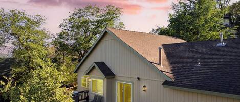 Fachada de la propiedad