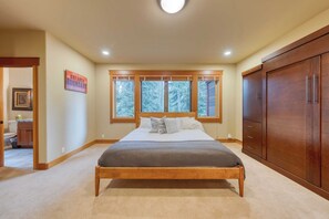 House (4 Bedrooms) | Interior - Cedars at Palisades by Avantstay Hot Tub, Resort Access, and Mountain Views (Olympic Valley)