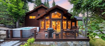 Cedars at Palisades by Avantstay Hot Tub, Resort Access, and Mountain Views
