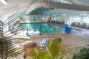 Innenpool, beheizter Pool