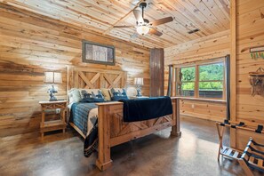 5 habitaciones, tabla de planchar con plancha y cuna de viaje