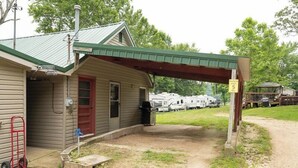 Exterior - The Cabin at Prairie Hollow Camp w/ Boat Slip* (Roach)