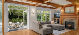 Ultra Lux Kirkland Bungalow