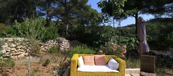 House Leta Cozy Hideaway with Pool - Four Bedroom Holiday Home with Pool