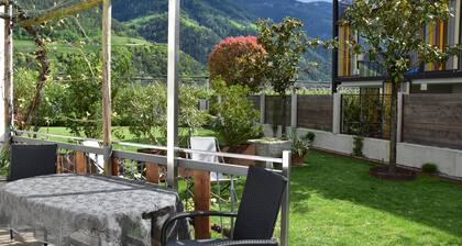 Pure relaxation in a lovingly furnished vacation apartment near Merano