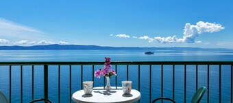 Villa Paško - Comfort Double room with Balcony and Sea View