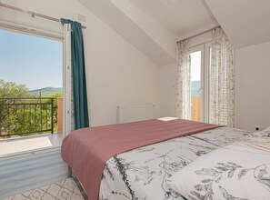 5 camere, ferro/asse da stiro, accesso a Internet, lenzuola