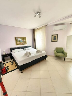 Leilighet, 2 soverom, røyk, balkong | 2 soverom