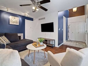 TV, fireplace, offices