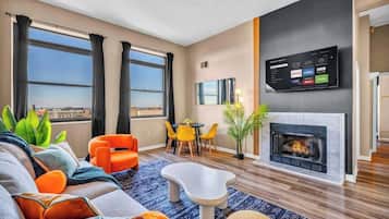 TV, fireplace, offices