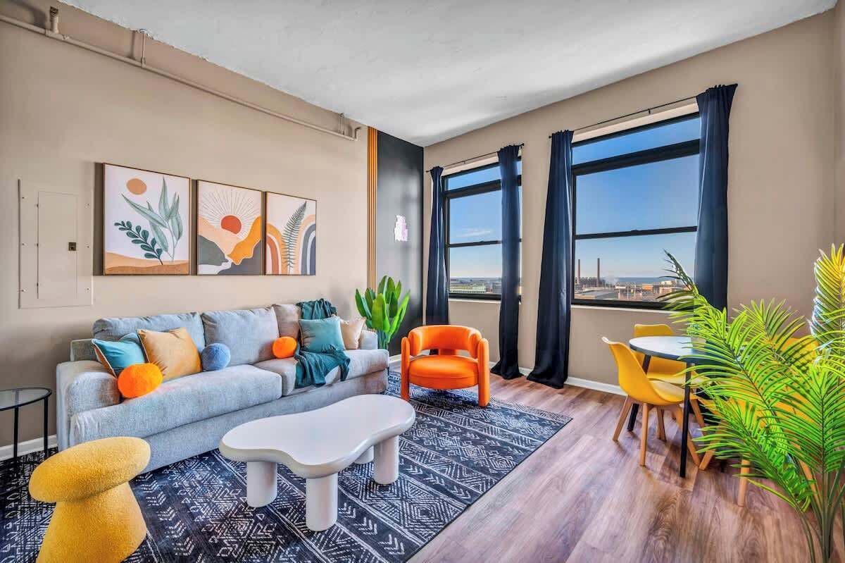 TV, fireplace, offices