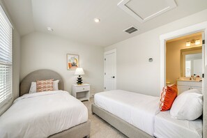 3 habitaciones, acceso a internet y ropa de cama 