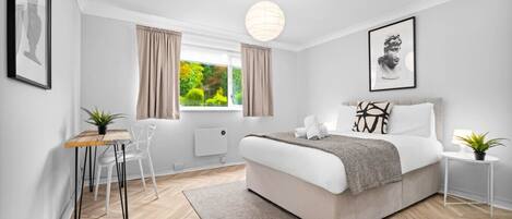 2 quartos, ferros/tábuas de passar roupa, Wi-Fi de cortesia