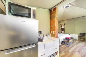 1 chambre, accès Internet, draps fournis