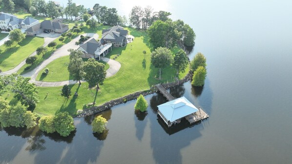 Exterior - WATERFRONT CAMP ON TOLEDO BEND LAKE OFF LANAN BAY (Many)