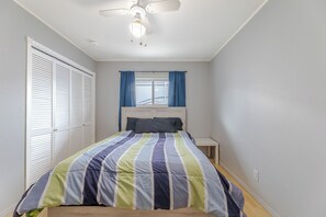 2 bedrooms, WiFi, bed sheets