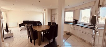 Bright apartment overlooking the port of Crouesty for 4 people