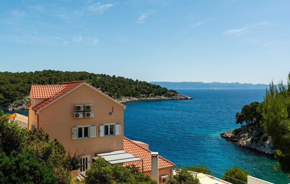 Exterior - Amazing apartment in Milna with WiFi (Milna)