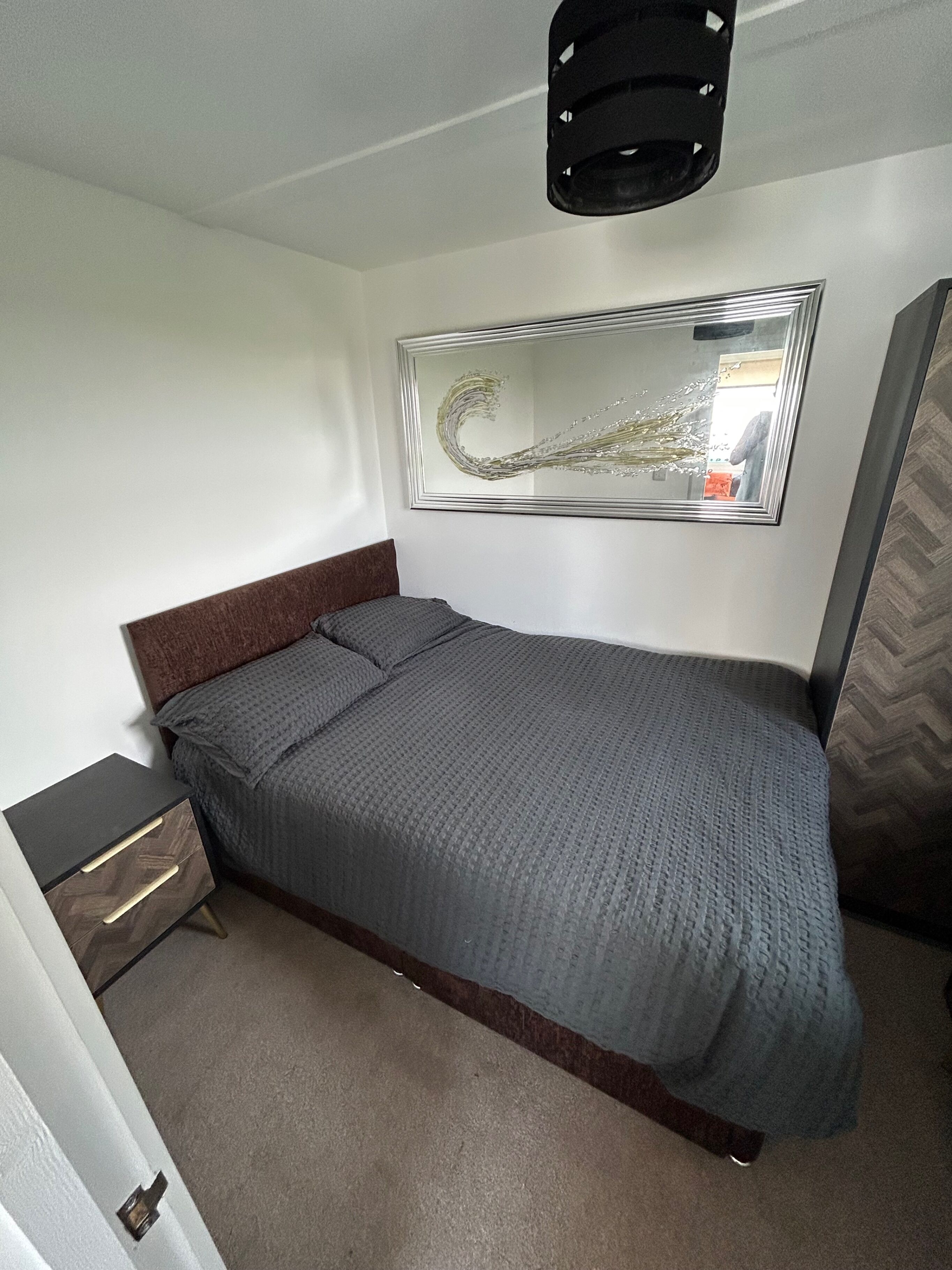 2 bedrooms, bed sheets