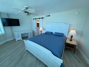 2 slaapkamers, een strijkplank/strijkijzer, wifi, beddengoed