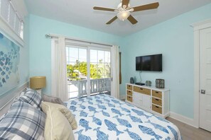 4 bedrooms, iron/ironing board, travel crib, free WiFi