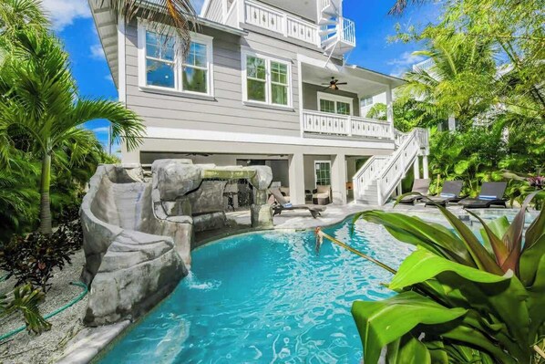 Outdoor pool, a heated pool