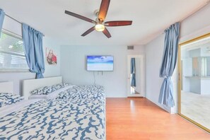 3 chambres, fer et planche à repasser, lit parapluie, Wi-Fi gratuit