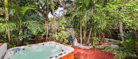 Baignoire à remous extérieure