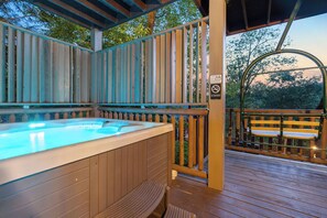 Bain à remous extérieur