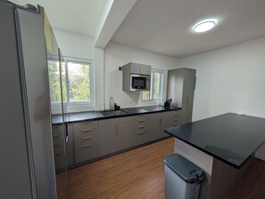 Private kitchen - 3-bedroom apartment in amazing forest of Sumpango Sacatepequez with WiFi (Sumpango Sacatepequez)