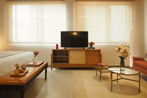 Deluxe Loft, 1 King Bed, Kitchenette, Ground Floor | Living area - Loft Coahuila by The Local Way (Mexico City)