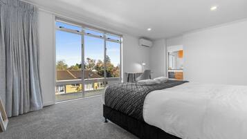 3 chambres, fer et planche Ă repasser, Wi-Fi gratuit, draps fournis