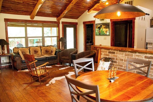 RanchWater Lodge In Granbury Texas